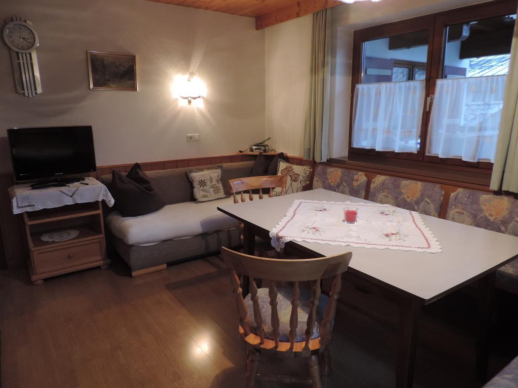 Ferienwohnung Johann Niedermoser Fieberbrunn Bilik gambar